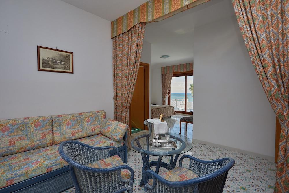 Club Residence La Castellana Belvedere Marittimo Kültér fotó